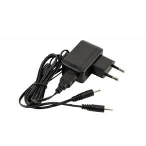 USB зарядно за спортна техника с кабел и щепсел.