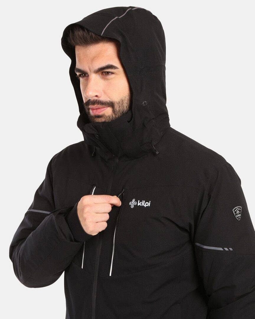 Топло спортно палто с качулка за мъже, подходящо за зимни спортове и outdoor активности.
