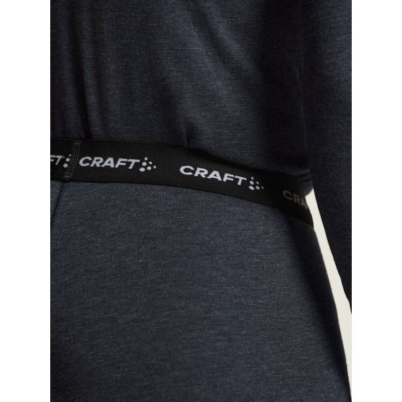 Мъжки спортен екип с лого CRAFT, подходящ за тренировки и спортни дейности.