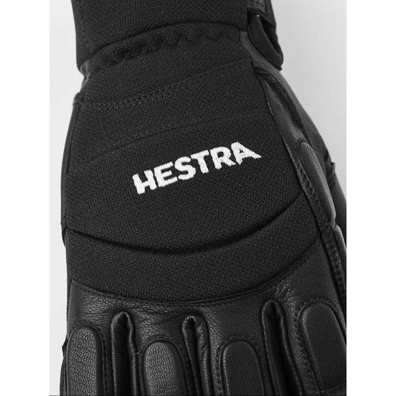 Връхна ръкавица HESTRA, подходяща за спорт и outdoor активности, с издръжлив дизайн и комфорт.