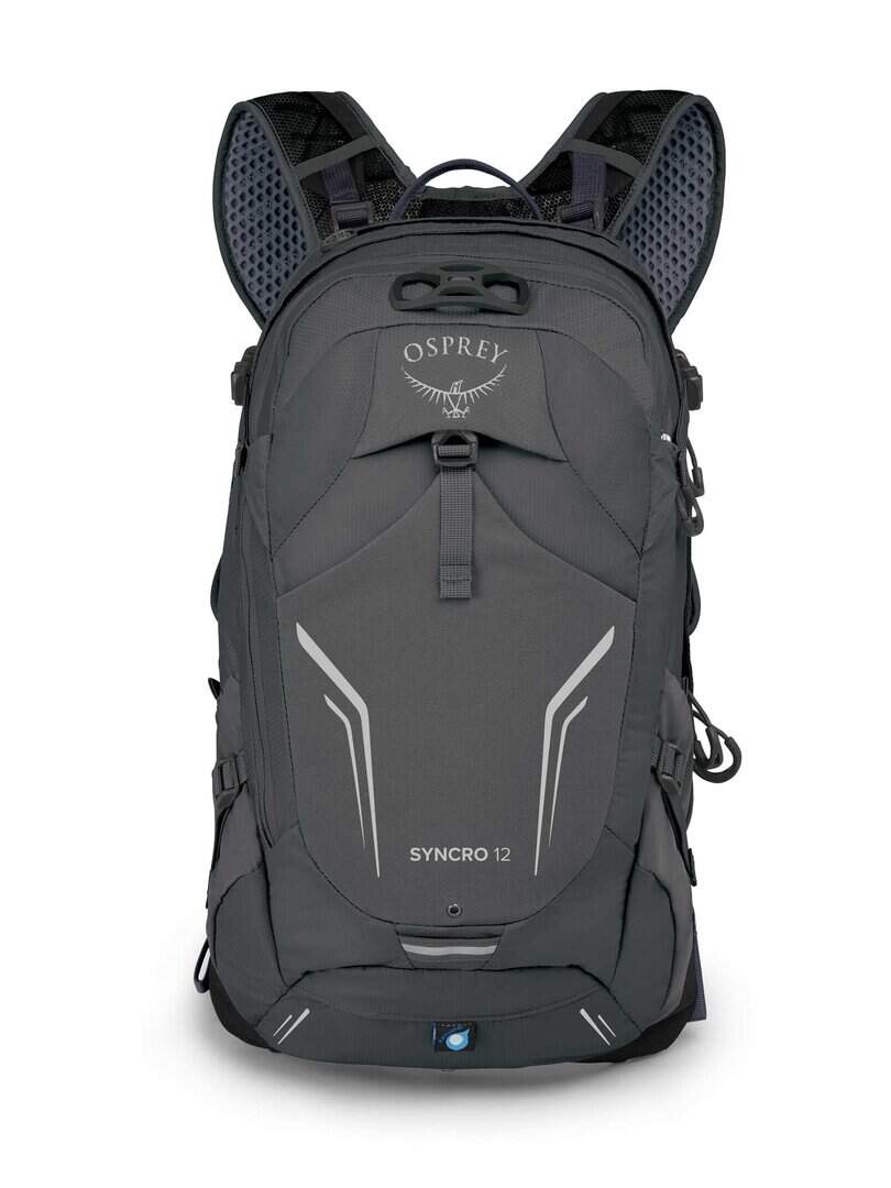 Тъмносива туристическа раница Osprey Synchro 12 за активен туризъм и спорт.