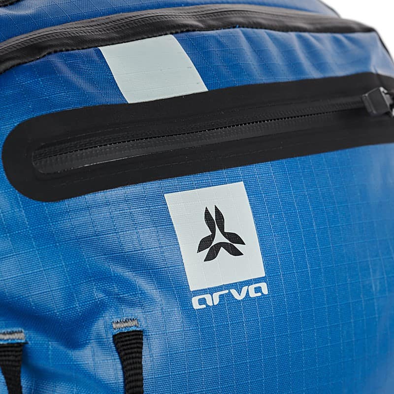 Спортна раница Varrio Sport с голям джоб и удобни презрамки.