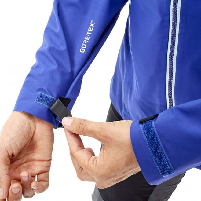 Водоустойчива спортна яке Varrio Sport с GORE-TEX технология.