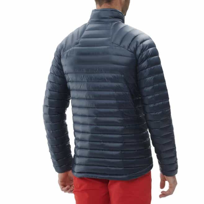 Мъжко зимно яке от Varrio Sport, подходящо за студено време и outdoor активности.