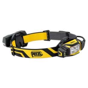 Петз LED челник с ярка светлина, подходящ за къмпинг и спортни дейности.