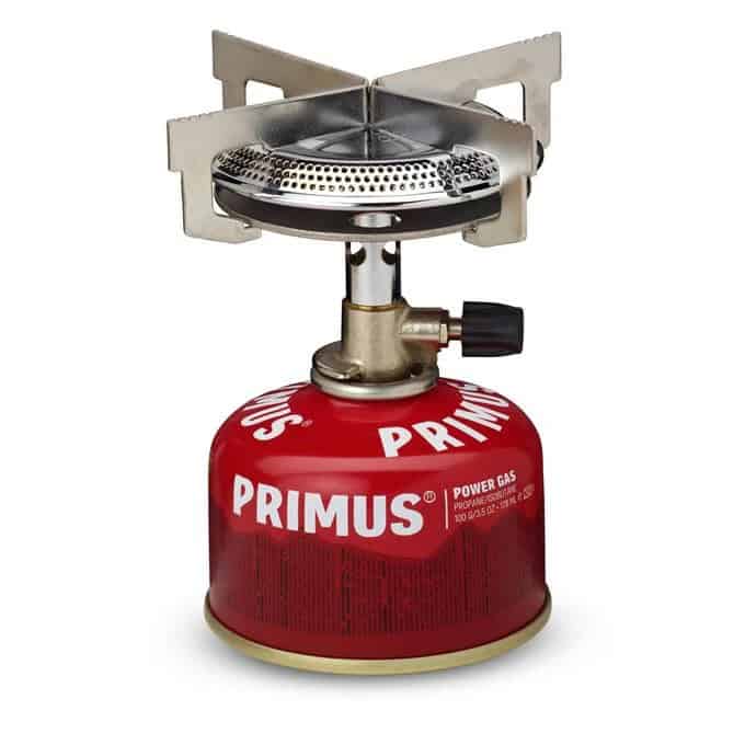 Преносим газов котлон Primus с бутилка за къмпинг и готвене на открито.