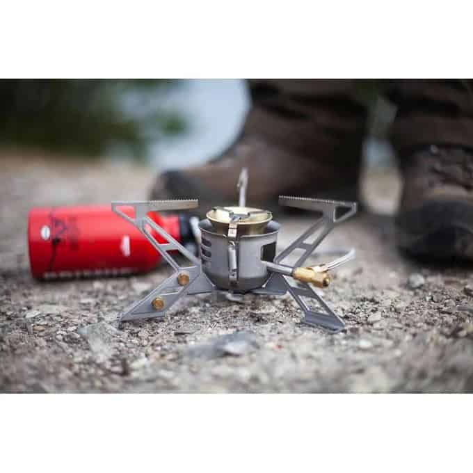 Планинска печка за къмпинг, подходяща за туризъм и outdoor приключения. Лека и компактна за лесен тр.