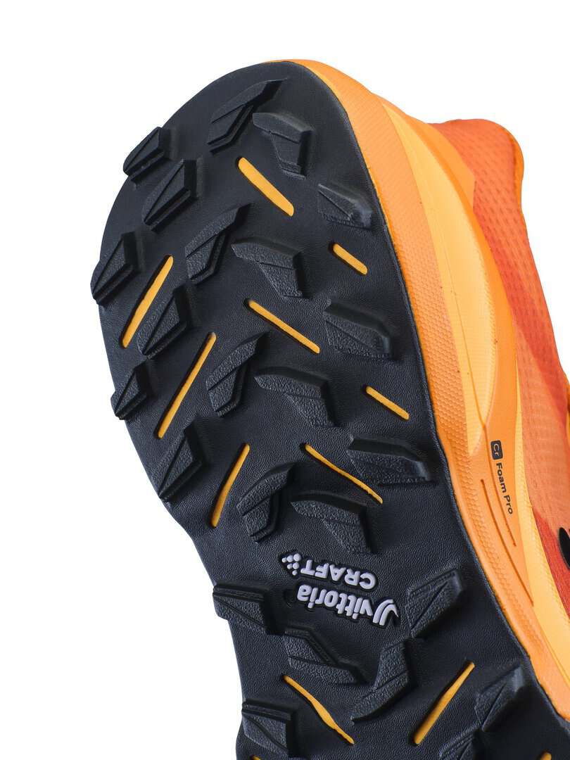 Треккинг обувки Varrio Sport за спорт и приключения.