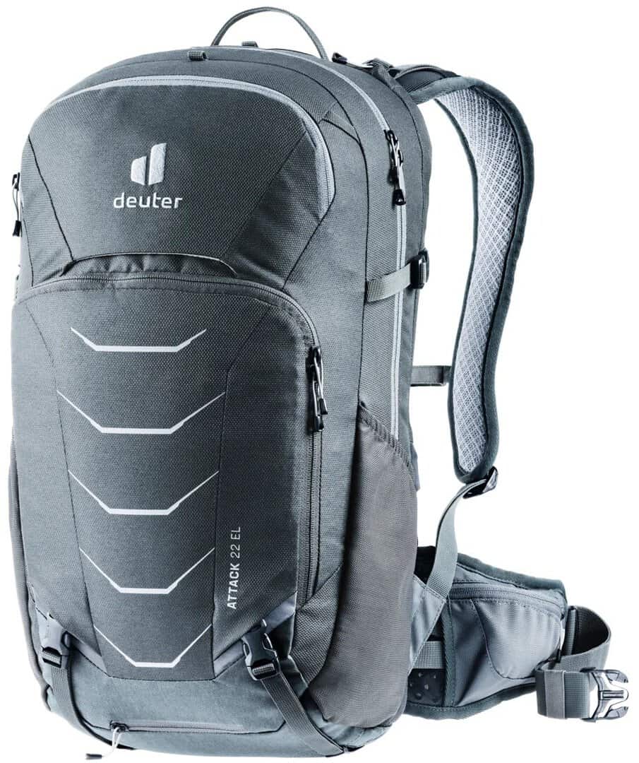 Раница Deuter Attack 22L за спорт и туризъм, подходяща за актив.