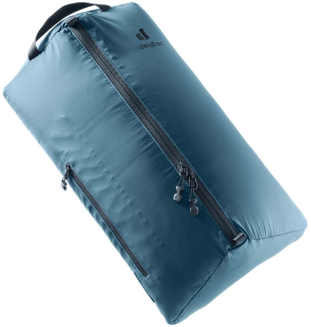 Водоустойчива спортна чанта Deuter, идеална за пътуване и спорт, с голям капацитет и здрав дизайн за.
