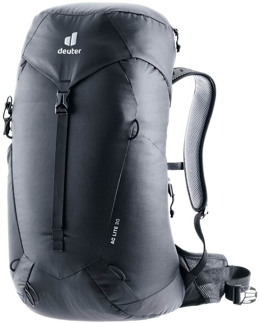 Черна туристическа раница Deuter за пътуване и спорт.