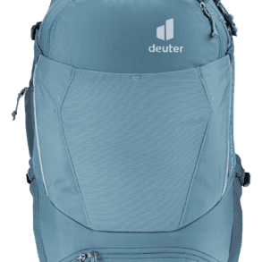 Раница Deuter за спорт и пътуване, подходяща за активни хора и пътувания. Лека и удобна с множество.