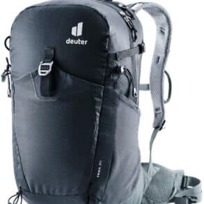 Черна туристическа раница Deuter Trail 30 за пътуване и спорт.