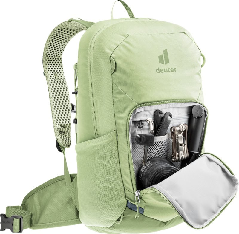 Раница Deuter с отделение за спортни и пътни принадлежнос.