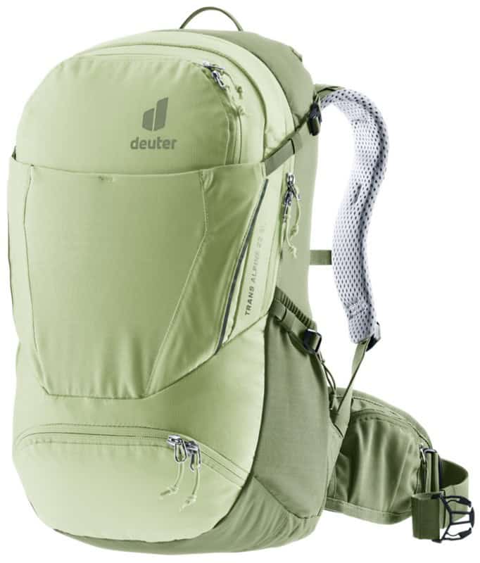 Светлозелена спортна раница Deuter с множество отделения.