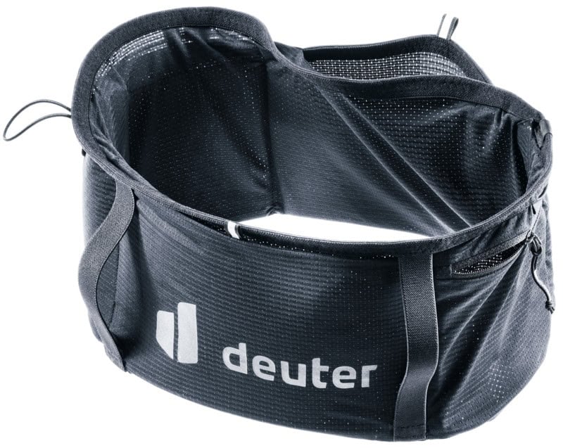 Тъмносива велосипедна раница Deuter с просторен вътрешен.