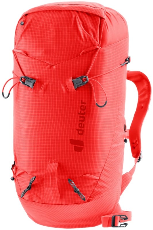 Раница Deuter за активен спорт и приключения на открито.
