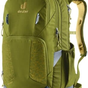 Зелена спортна раница Deuter за активен начин на живот.