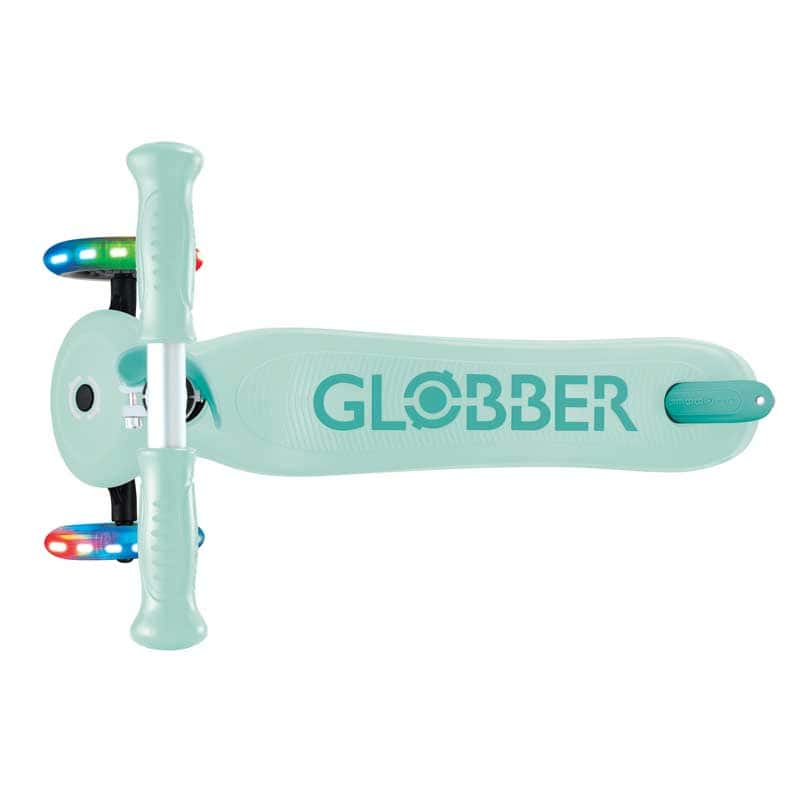 Въртележка за деца с LED светлини и логото GLOBBER, подходящ.