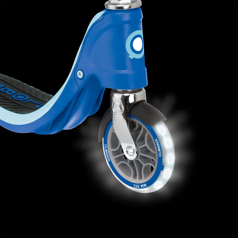 Светеща тротинетка с две колела FLOW 125 LIGHTS - синя - Image 6