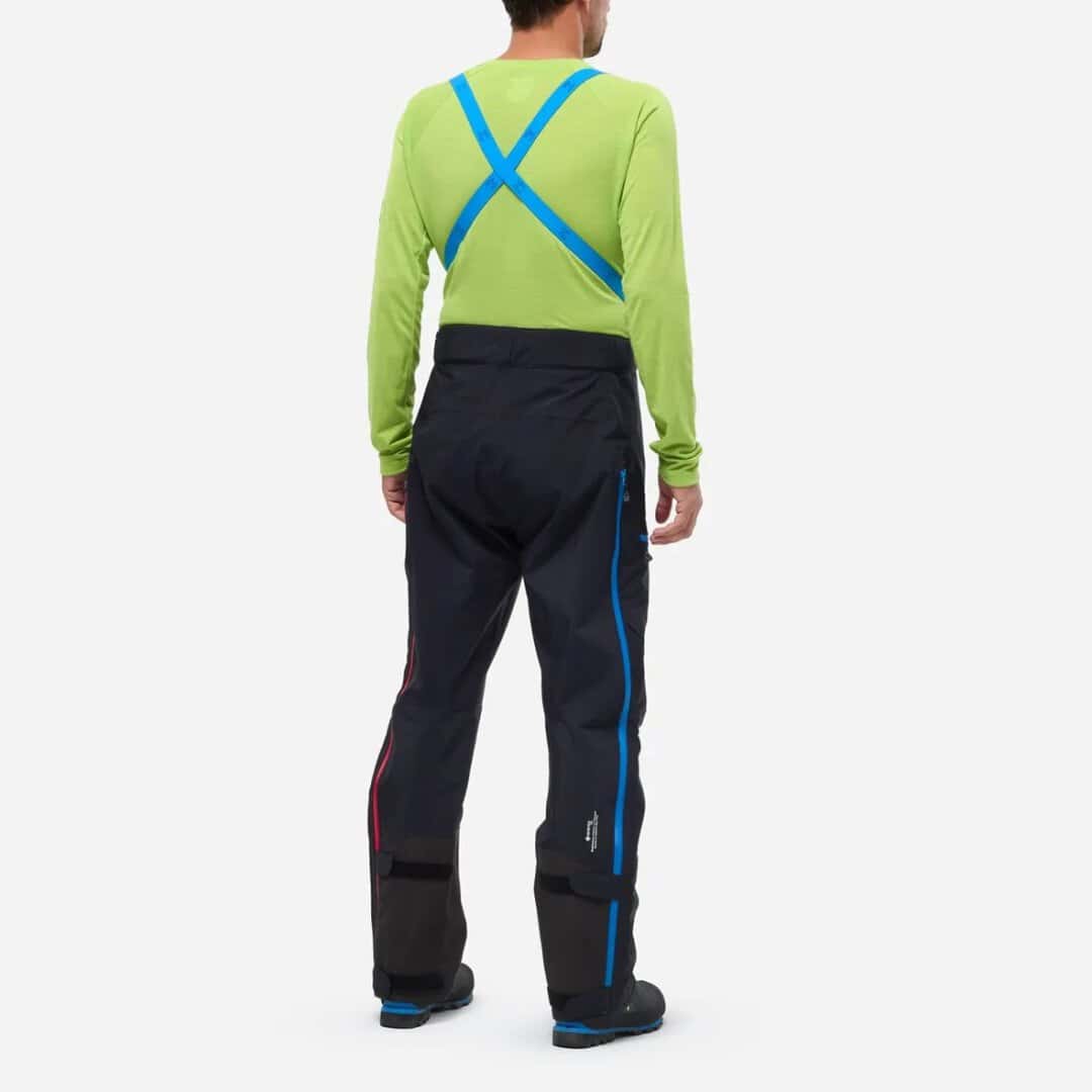 Мъж носи спортен екип за outdoor спорт и активен начин на ж.