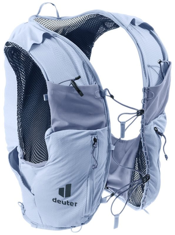 Лека спортна раница Deuter за активен начин на живот.
