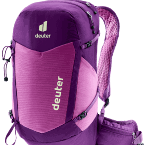 Спортна раница Deuter в тъмносин и розов цвят за активен начин на живот.