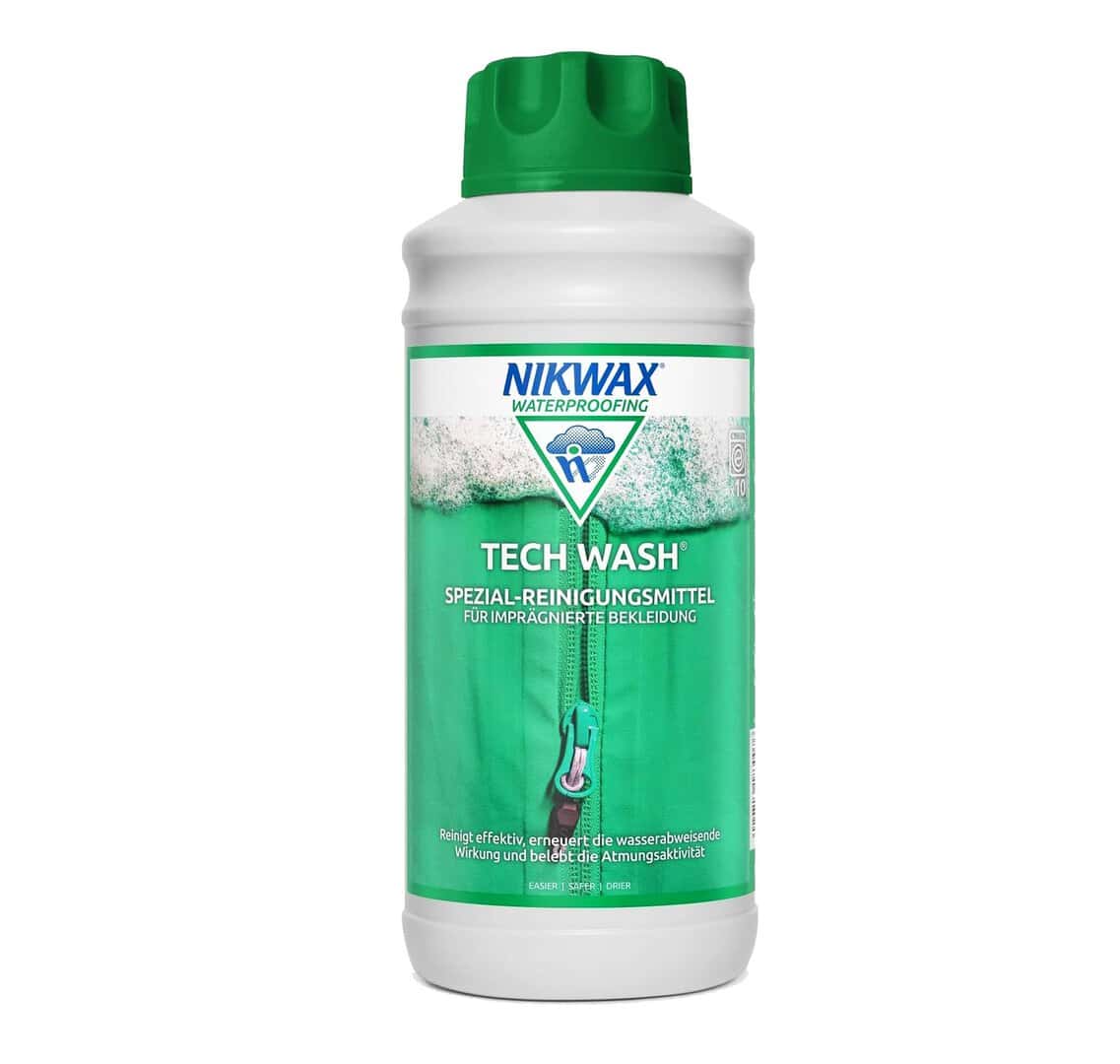 Професионален препарат за пране NikWax Tech Wash 1L за водоустойчива облекло.
