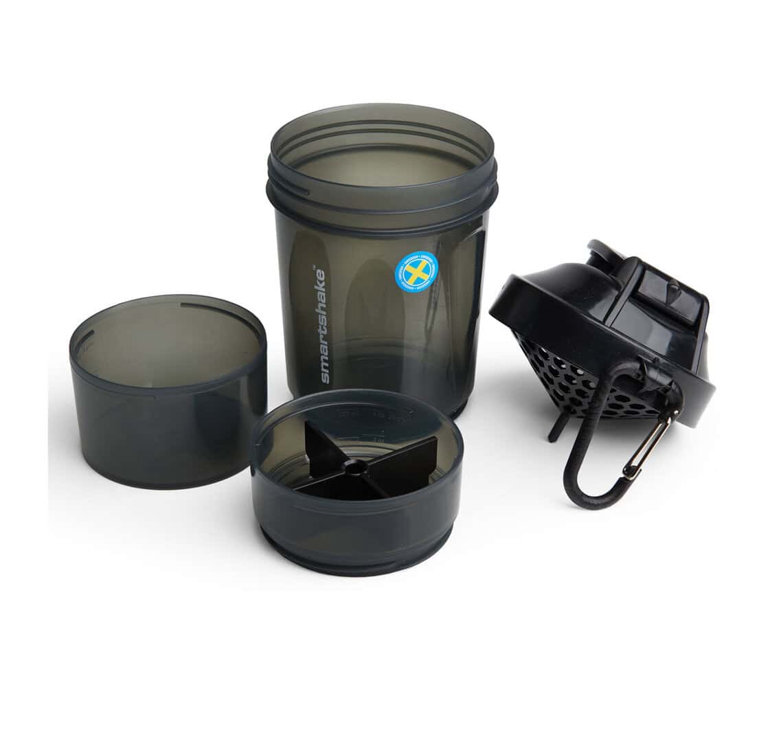SmartShake шейкър с капак и филтър за протеинови напитки.